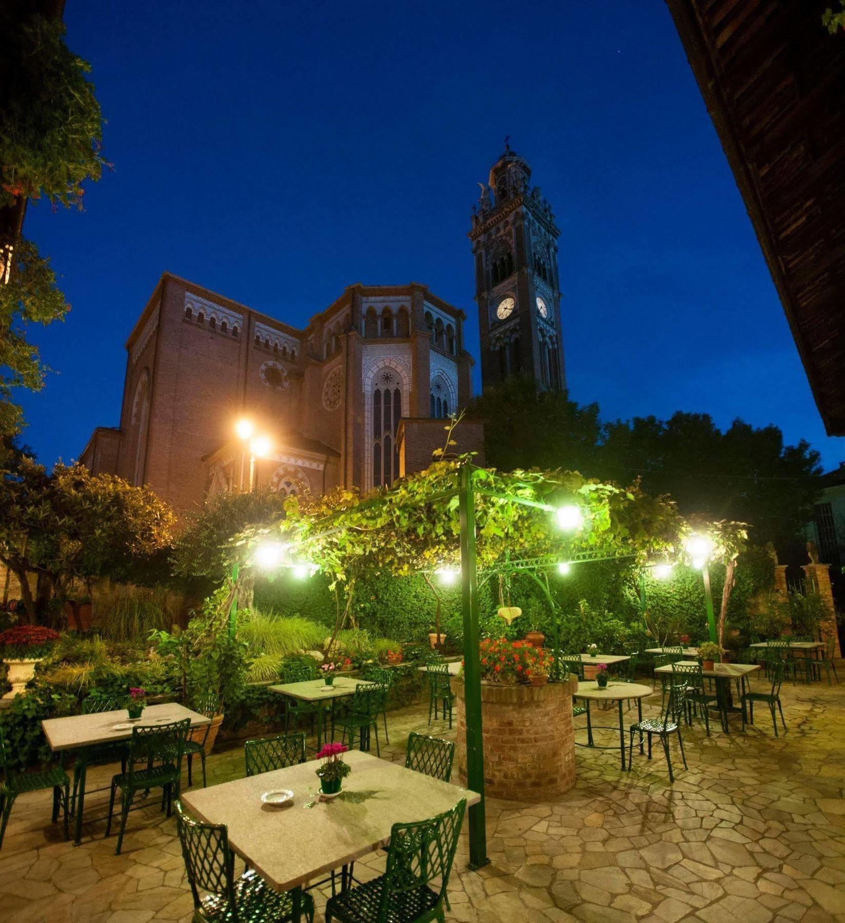 Felicin - Ristorante Albergo "Dimora Storica" Monforte D'Alba Luaran gambar